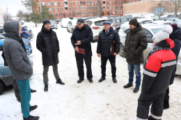 Диалог в коммунальной сфере: управляющие компании проводят собрания с жителями во дворах Диалог в коммунальной сфере: управляющие компании проводят собрания с жителями во дворах