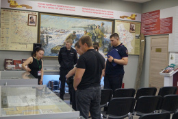 Молодежь из полиции пришла на экскурсию в музей Лобни