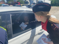 В Лобне заботятся о безопасности маленьких пассажиров