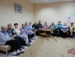 В КЦСОН отпраздновали Воздвижение Честного и Животворящего Креста Господня