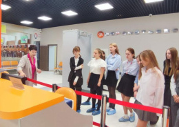 Школьники из Лобни пробуют себя в профессиях Школьники из Лобни пробуют себя в профессиях