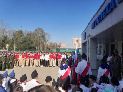 В школе №6 города Лобни почтили память Вячеслава Сахнова