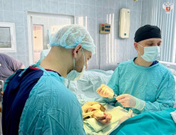 Лобненские врачи провели сложную операцию на запястье 84-летней женщине