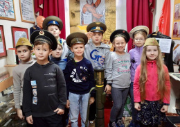 Школьники Лобни посетили посетили музей истории Школьники Лобни посетили посетили музей истории