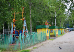 Дети многодетных семей Лобни смогут прокатиться на аттракционах Центрального парка бесплатно