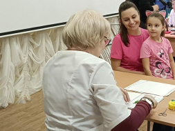 В Лобне стартовала программа медицинских обследований в детских садах