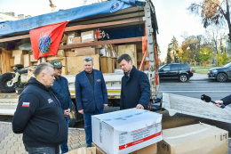 Порядка 300 тонн гумпомощи в зону СВО и жителям новых регионов отправила подмосковная «Единая Россия» в октябре 