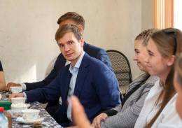 Глава Лобни встретился с сотрудниками и посетителями ДК «Луговая» 