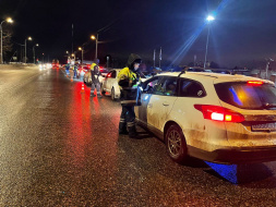 В Лобне провели проверку водителей 