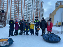 Госавтоинспекция Лобни провела акцию «Безопасная зима»