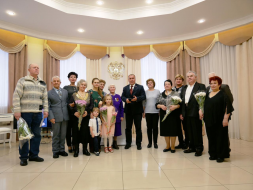 Чествование супругов-юбиляров в Лобненском отделе ЗАГС