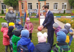 Глава городского округа Евгений Смышляев посетил детский сад «Чайка» 