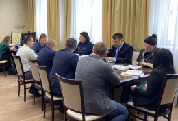 Встречи с жителями, подача тепла и вывоз мусора: в Лобне прошло оперативное совещание