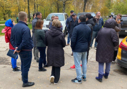 На улице Авиационная в Лобне прошло собрание жителей