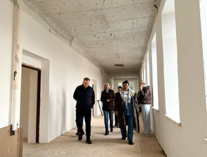 В здании бывшей СКОШ в Лобне продолжается масштабный ремонт В здании бывшей СКОШ в Лобне продолжается масштабный ремонт