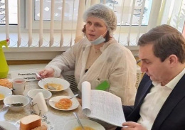 Контроль за питанием в школах