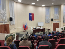 Глава Лобни встретилась с коллективами управляющих компаний Глава Лобни встретилась с коллективами управляющих компаний