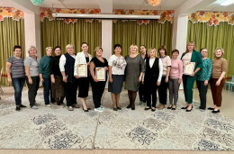 Депутаты поздравили коллективы детских садов Депутаты поздравили коллективы детских садов