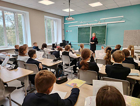 Сотрудники лобненской Госавтоинспекции посетили образовательные организации