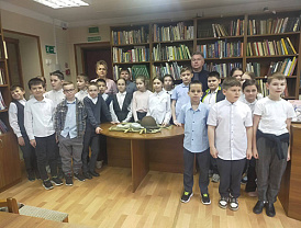 Школьники Лобни узнали, «Легко ли быть солдатом»