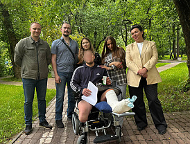 Глава Лобни навестила в госпитале бойца СВО