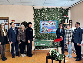 В Лобне торжественно открыли Парту Героя