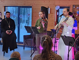 В Лобне прошёл квартирник «Блины и песни» в стиле инди-фолк