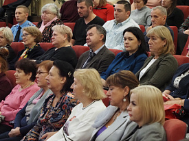 Депутаты приняли участие в общегородском совещании