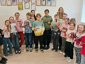 В Лобне прошел мастер-класс по лаковой миниатюре