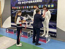 Юные фехтовальщики из Лобни завоевали золото и бронзу на Первенстве Московской области