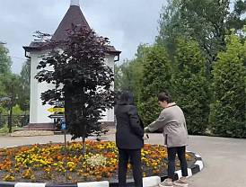 В Лобне проверили работу городских кладбищ