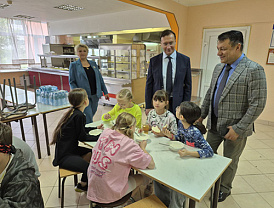 В Лобне проверили работу пришкольного лагеря «Солнышко»