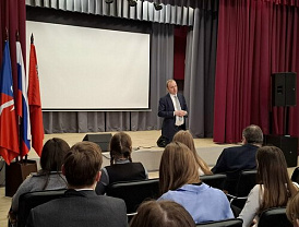 В Лицее Лобни прошла встреча ко Дню молодого избирателя