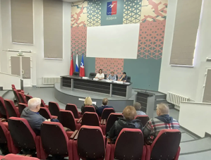 В Лобне обсудили меры по противодействию нелегальной занятости В Лобне обсудили меры по противодействию нелегальной занятости