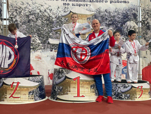 Каратисты из Лобни завоевали четыре золота на открытом новогоднем турнире Каратисты из Лобни завоевали четыре золота на открытом новогоднем турнире