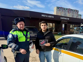 Госавтоинспекторы Лобни напомнили жителям о важности использования ремней безопасности при поездках в автотранспорте Госавтоинспекторы Лобни напомнили жителям о важности использования ремней безопасности при поездках в автотранспорте