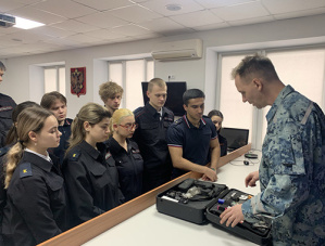 В ОМВД России по городскому округу Лобня прошла встреча со студентами колледжа «Подмосковье» В ОМВД России по городскому округу Лобня прошла встреча со студентами колледжа «Подмосковье»