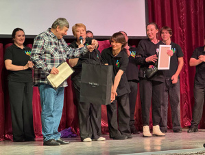 Лобненская Молодёжная театральная студия отметила 20-летний юбилей Лобненская Молодёжная театральная студия отметила 20-летний юбилей