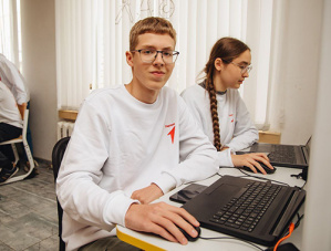 Школьник из Лобни победил в федеральном научно-техническом конкурсе «ИнтЭра» Школьник из Лобни победил в федеральном научно-техническом конкурсе «ИнтЭра»