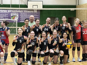 Лобненский «Факел» одержал победу на волейбольном турнире в Новогорске Лобненский «Факел» одержал победу на волейбольном турнире в Новогорске