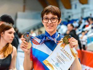 Тхэквондисты из Лобни завоевали золото на открытом первенстве в Щёлково Тхэквондисты из Лобни завоевали золото на открытом первенстве в Щёлково