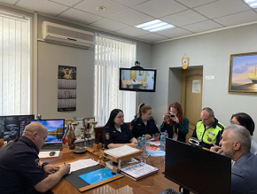 Госавтоинспекторы Лобни напомнили жителям о безопасности детей на дорогах Госавтоинспекторы Лобни напомнили жителям о безопасности детей на дорогах